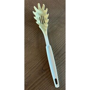 VTG Ekco Nylon Plastic Almond Beige Slot‎ Spaghetti Server Spoon USA NOS